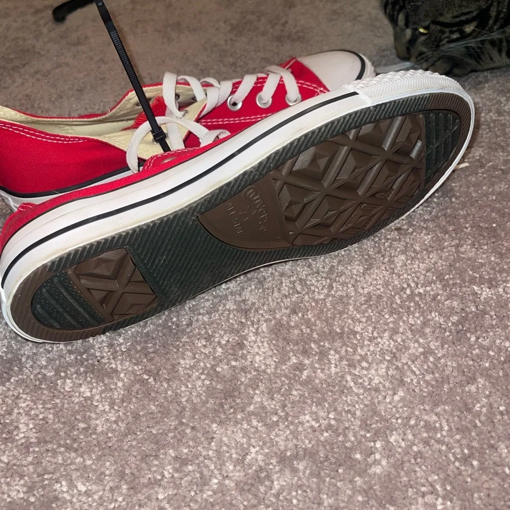 Converse All Star Low Top – Red – Women’s 9 - Picture 3 of 4